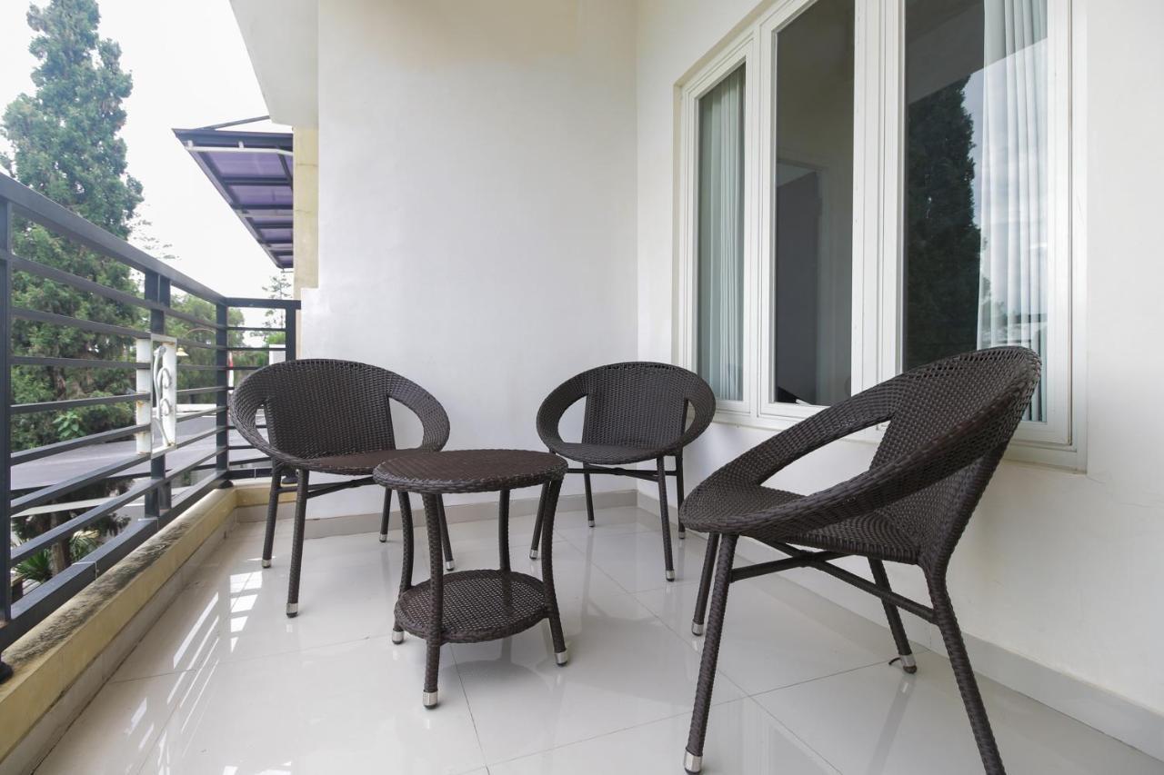 Reddoorz Plus At Panorama Villas Batu Batu  Εξωτερικό φωτογραφία