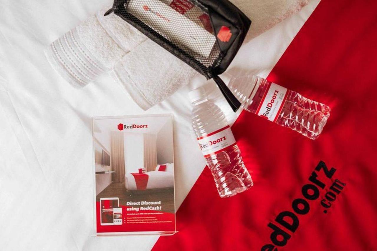 Reddoorz Plus At Panorama Villas Batu Batu  Εξωτερικό φωτογραφία