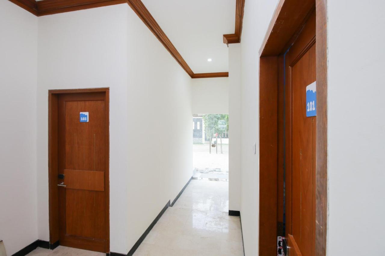 Reddoorz Plus At Panorama Villas Batu Batu  Εξωτερικό φωτογραφία